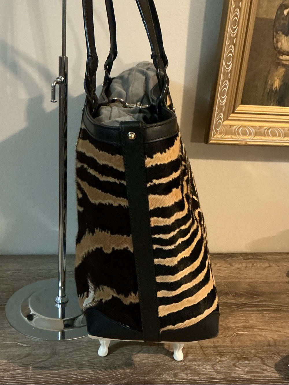 Gucci Tiger Stripe Pony Hair & Leather Craft Tote Bag Plus Pouch COA - Picture 4 of 15